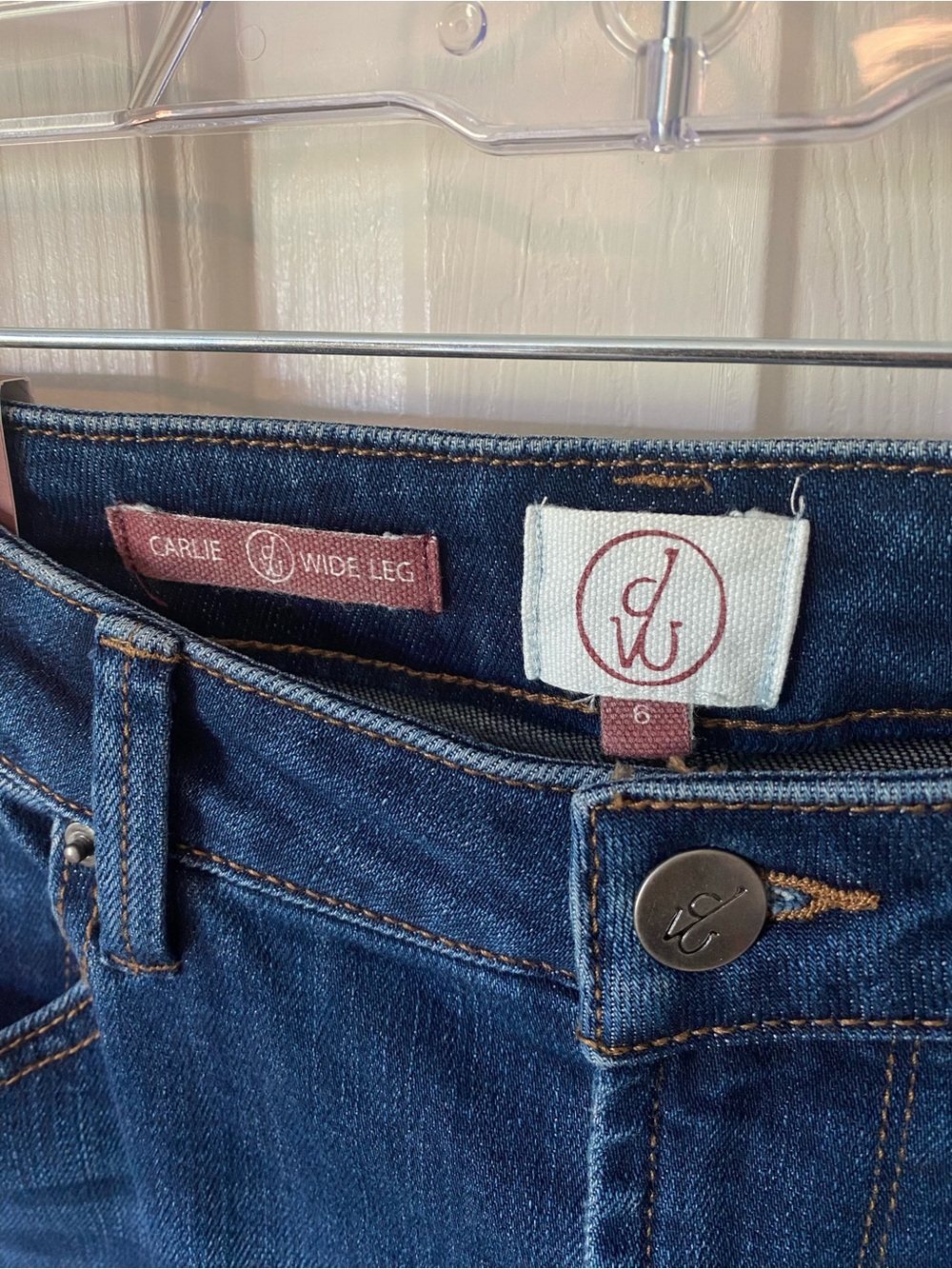 Women’s DRIFTWOOD Carlie Wide Leg Dark Blue Floral Embroidered Jeans Size 6 - Picture 2 of 11